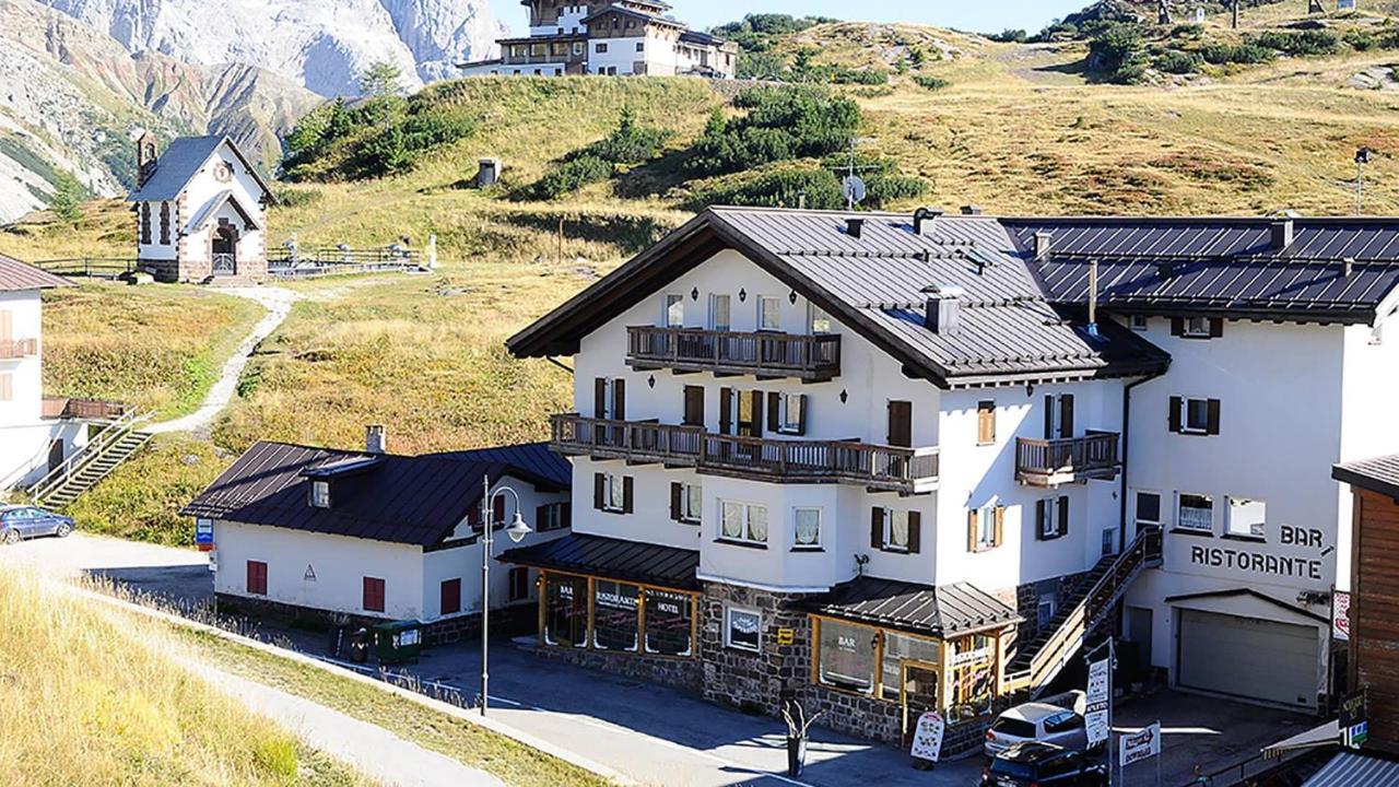 Hotel Alpenrose 파소 롤레 외부 사진