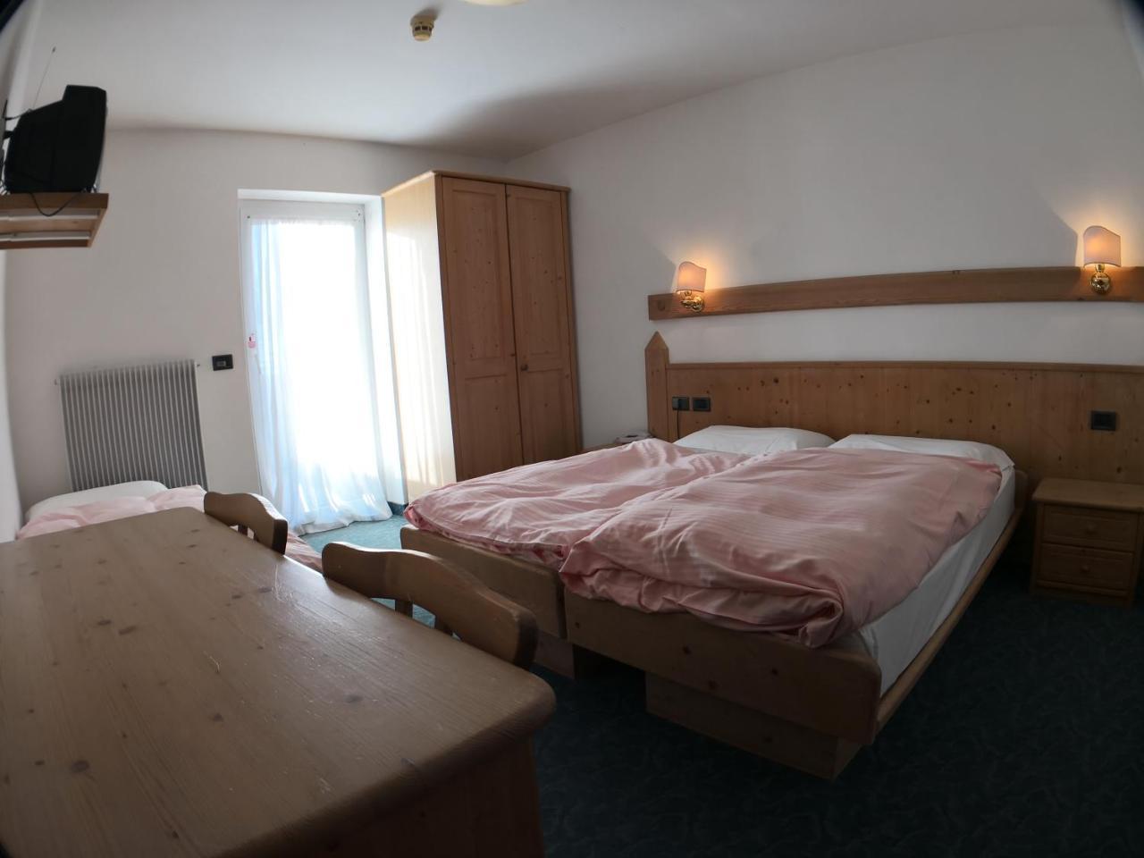 Hotel Alpenrose 파소 롤레 외부 사진