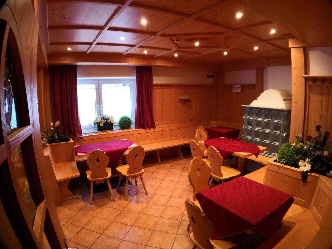 Hotel Alpenrose 파소 롤레 외부 사진