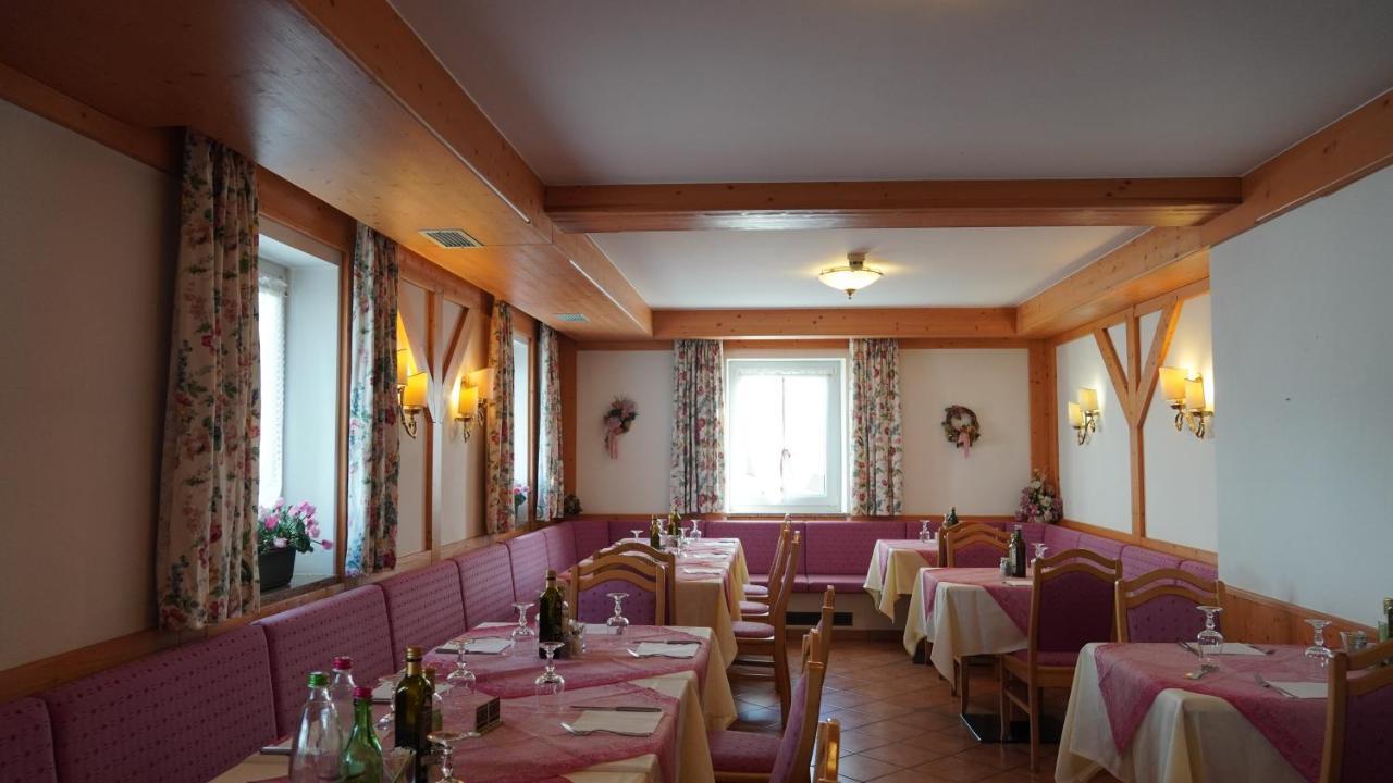 Hotel Alpenrose 파소 롤레 외부 사진